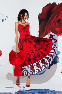 Alice and Olivia Spring 2025 Ready-to-Wear Collection at New York Fashion Week
