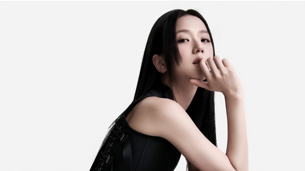 Jisoo in the Lady Dior campaign