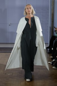 Ruohan Spring 2025 Ready-to-Wear Collection at New York Fashion Week