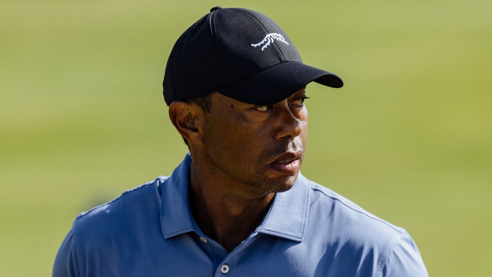 Tiger Woods in his Sun Day Red polo.