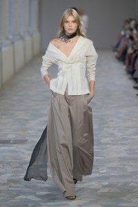 Alberta Ferretti Spring 2025 Ready-To-Wear Collection
