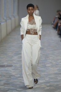 Alberta Ferretti Spring 2025 Ready-To-Wear Collection