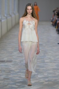 Alberta Ferretti Spring 2025 Ready-To-Wear Collection
