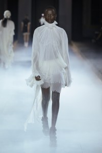 Alexander McQueen Spring 2025 Ready-to-Wear Collection at Paris Fashion Week