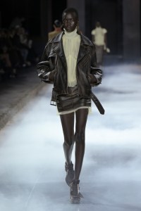 Alexander McQueen Spring 2025 Ready-to-Wear Collection at Paris Fashion Week