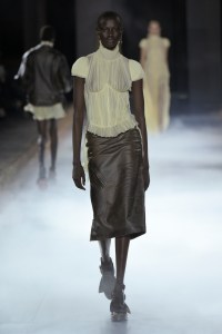 Alexander McQueen Spring 2025 Ready-to-Wear Collection at Paris Fashion Week
