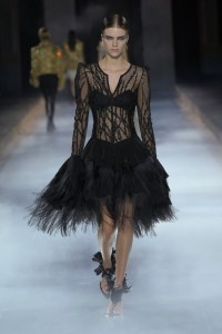 Alexander McQueen Spring 2025 Ready-to-Wear Collection at Paris Fashion Week
