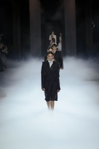 Alexander McQueen Spring 2025 Ready-to-Wear Collection at Paris Fashion Week