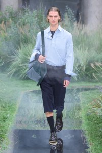 Boss Spring 2025 Ready-To-Wear Collection at Milan Fashion WeekModel on the runway at Boss RTW Spring 2025 as part of Milan Ready to Wear Fashion Week on September 18, 2024 in Milan, Italy.
