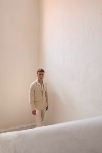 Bugatchi Spring 2025 Men’s Ready-to-Wear Collection