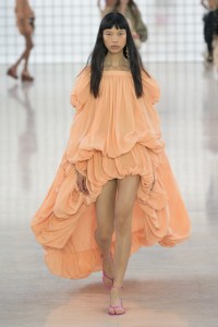 Chloé Spring 2025 Ready-to-Wear Collection at Paris Fashion Week