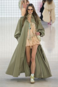 Chloé Spring 2025 Ready-to-Wear Collection at Paris Fashion Week