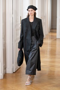 Christian Wijnants Spring 2025 Ready-to-Wear Collection at Paris Fashion Week