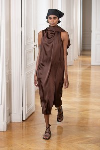 Christian Wijnants Spring 2025 Ready-to-Wear Collection at Paris Fashion Week