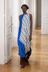 Christian Wijnants Spring 2025 Ready-to-Wear Collection at Paris Fashion Week