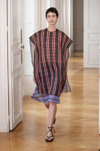 Christian Wijnants Spring 2025 Ready-to-Wear Collection at Paris Fashion Week
