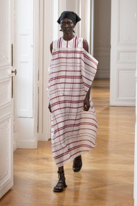 Christian Wijnants Spring 2025 Ready-to-Wear Collection at Paris Fashion Week