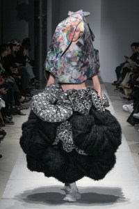 Comme des Garçons Spring 2025 Ready-to-Wear Collection at Paris Fashion Week