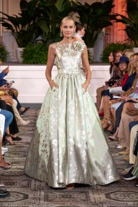 Dennis Basso 2025 Ready-to-Wear Collection at New York Fashion Week