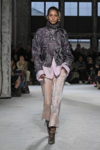 Dries Van Noten Spring 2025 Ready-to-Wear Collection at Paris Fashion Week