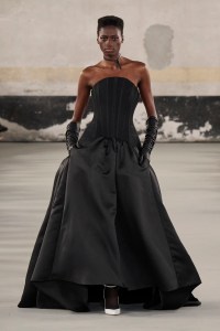 Elisabetta Franchi Spring 2025 Ready-To-Wear Collection