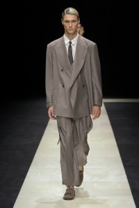 Emporio Armani Spring 2025 Ready-To-Wear Collection at Milan Fashion Week