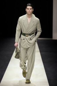 Emporio Armani Spring 2025 Ready-To-Wear Collection at Milan Fashion Week