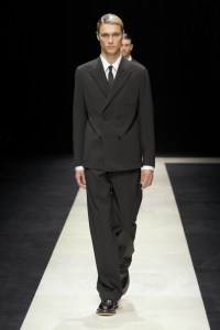 Emporio Armani Spring 2025 Ready-To-Wear Collection at Milan Fashion Week