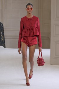 Giambattista Valli Spring 2025 Ready-to-Wear Collection at Paris Fashion Week