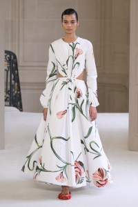 Giambattista Valli Spring 2025 Ready-to-Wear Collection at Paris Fashion Week