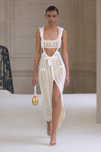 Giambattista Valli Spring 2025 Ready-to-Wear Collection at Paris Fashion Week