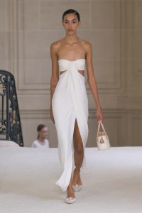 Giambattista Valli Spring 2025 Ready-to-Wear Collection at Paris Fashion Week