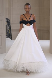 Giambattista Valli Spring 2025 Ready-to-Wear Collection at Paris Fashion Week