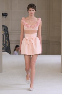Giambattista Valli Spring 2025 Ready-to-Wear Collection at Paris Fashion Week