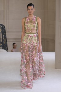 Giambattista Valli Spring 2025 Ready-to-Wear Collection at Paris Fashion Week
