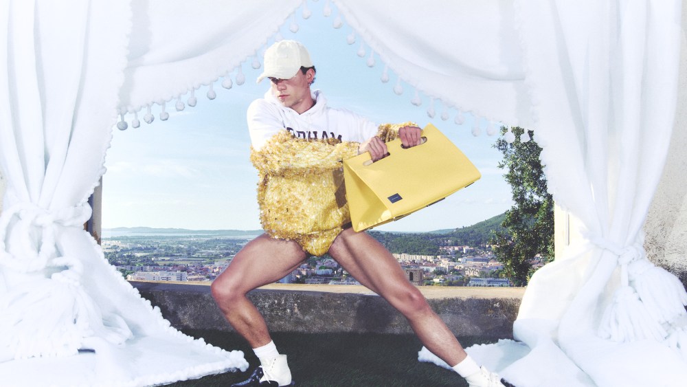 A look from 2023 Hyères fashion prize winner Igor Dieryck