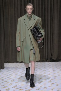 Jil Sander Spring 2025 Ready-To-Wear Collection at Milan Fashion Week