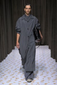Jil Sander Spring 2025 Ready-To-Wear Collection at Milan Fashion Week