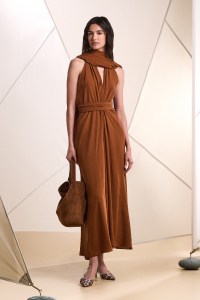 Kiton Spring 2025 Ready-To-Wear Collection at Milan Fashion Week