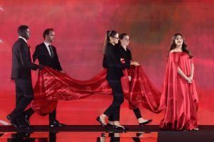 PARIS, FRANCE - SEPTEMBER 23: (EDITORIAL USE ONLY - For Non-Editorial use please seek approval from Fashion House) Aishwarya Rai walks the runway during "Le Défilé L'Oréal Paris – Walk Your Worth" Womenswear Spring-Summer 2025 show as part of Paris Fashion Week on September 23, 2024 in Paris, France. (Photo by Pascal Le Segretain/Getty Images)