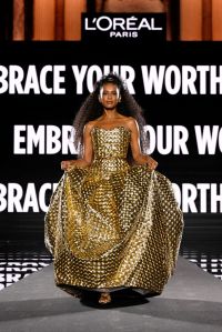 PARIS, FRANCE - SEPTEMBER 23: Taís Araújo walks the runway during "Le Défilé L'Oréal Paris – Walk Your Worth" Womenswear Spring-Summer 2025 show as part of Paris Fashion Week on September 23, 2024 in Paris, France. (Photo by Kristy Sparow/Getty Images for L'Oréal Paris)