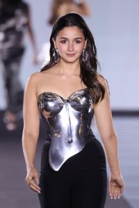 Alia Bhatt walks the runway during "Le Défilé L'Oréal Paris – Walk Your Worth" Womenswear Spring-Summer 2025 show as part of Paris Fashion Week on September 23, 2024 in Paris, France. (Photo by Pascal Le Segretain/Getty Images)