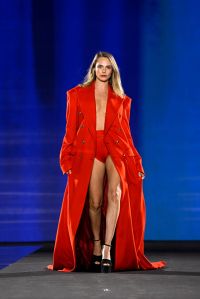 PARIS, FRANCE - SEPTEMBER 23: Cara Delevingne walks the runway during "Le Défilé L'Oréal Paris – Walk Your Worth" Womenswear Spring-Summer 2025 show as part of Paris Fashion Week on September 23, 2024 in Paris, France. (Photo by Kristy Sparow/Getty Images for L'Oréal Paris)