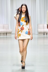Leonard Paris Spring 2025 Ready-to-Wear Collection at Paris Fashion Week