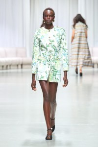 Leonard Paris Spring 2025 Ready-to-Wear Collection at Paris Fashion Week