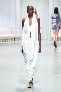 Leonard Paris Spring 2025 Ready-to-Wear Collection at Paris Fashion Week