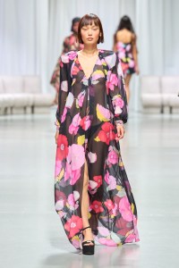Leonard Paris Spring 2025 Ready-to-Wear Collection at Paris Fashion Week