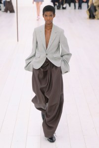 Loewe Spring 2025 Ready-to-Wear Collection at paris Fashion Week