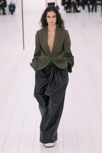 Loewe Spring 2025 Ready-to-Wear Collection at paris Fashion Week