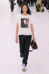Loewe Spring 2025 Ready-to-Wear Collection at paris Fashion Week